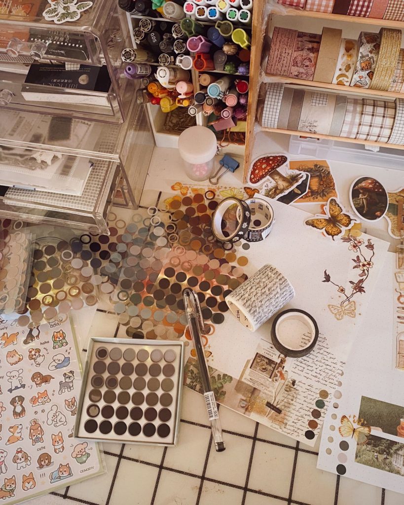Scrapbook studio set